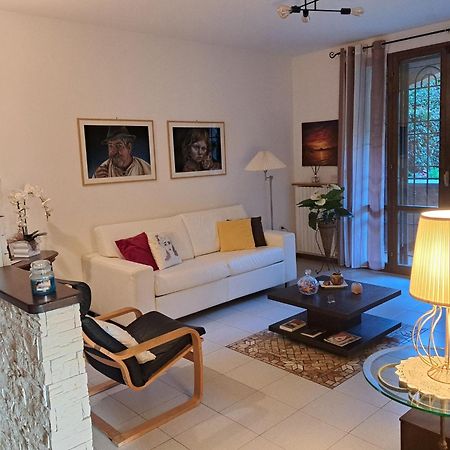 Casa Vacanze Viaggi Dipinti Monterenzio Eksteriør billede