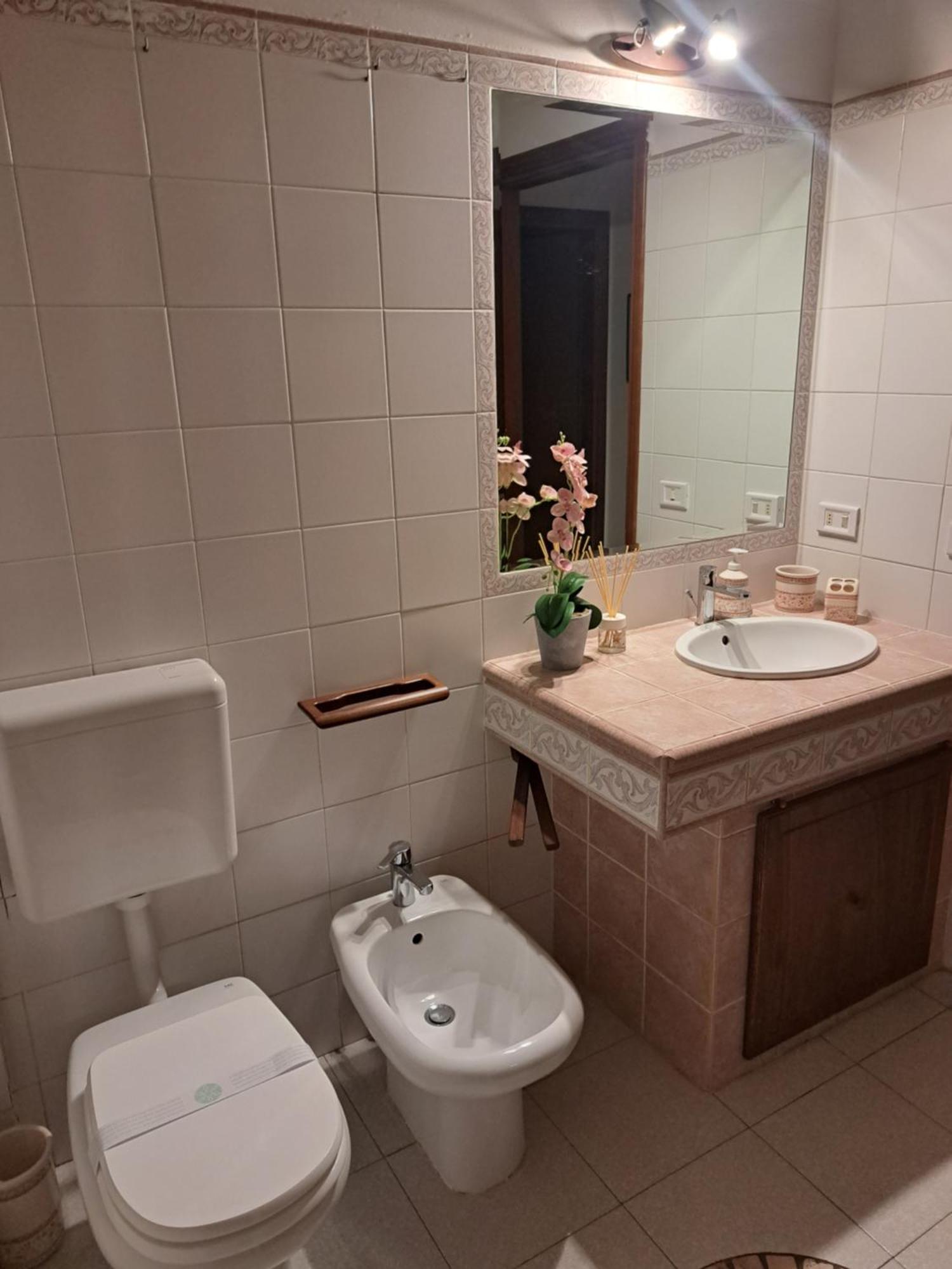 Casa Vacanze Viaggi Dipinti Monterenzio Eksteriør billede